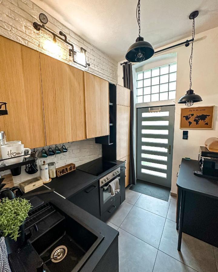Urban Studio With Private Garden Near Andrassy Budapeşte Dış mekan fotoğraf